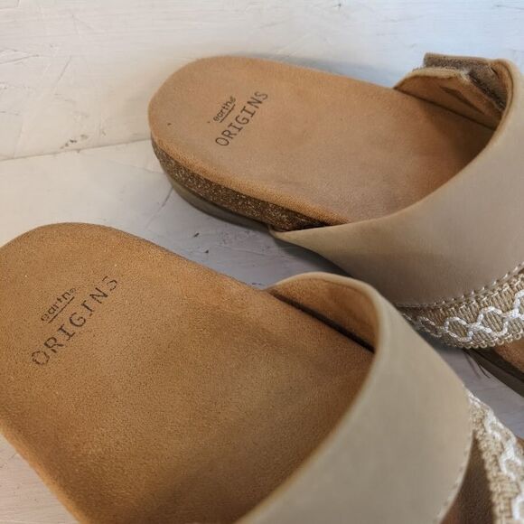 Earth Origins 9M Women's Wheat Beige Nubuck Toe-Post Slide Sandals Ossi - Picture 2 of 10